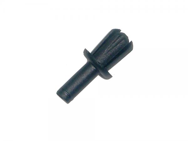 Outer Sill Finisher Clip [EUROSPARE 79086L] Primary Image