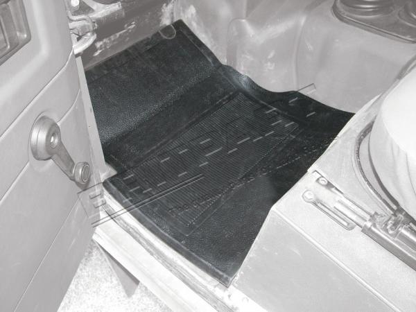 Floor Mat - Front [BRITPART BTR7895]