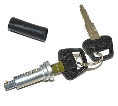 Door Lock Barrels and Keys [BRITPART CWC500190]