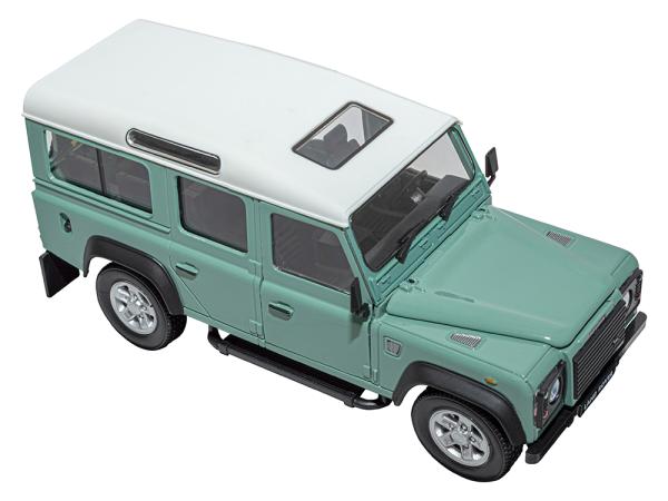 Defender 110 CSW Model Green 1:24 Scale [BRITPART DA3403]