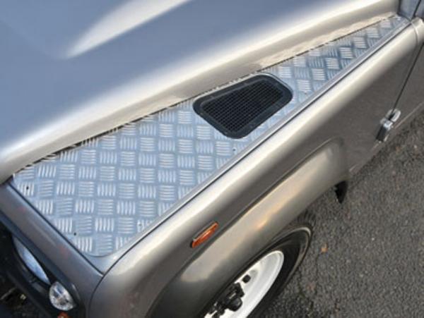 Wing Top Protector - Silver [BRITPART DA4049] Primary Image