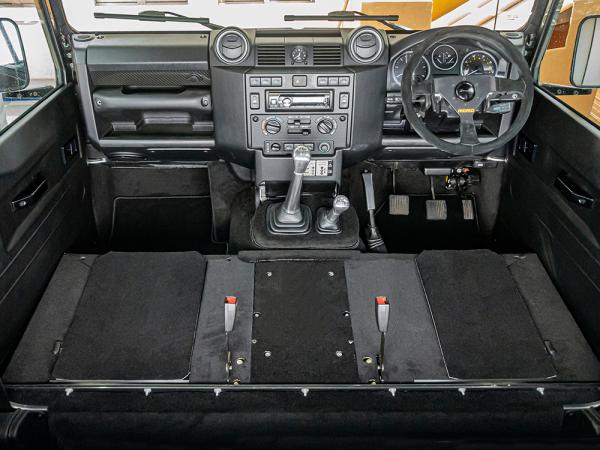 Defender Front Carpet Set - Black Puma [BRITPART DA4921]