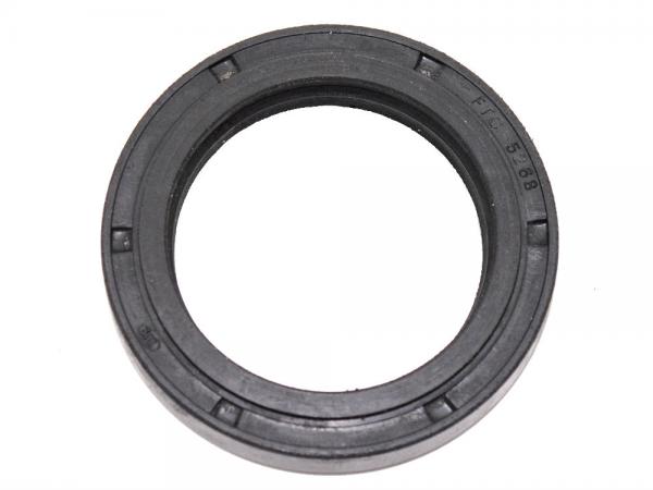 Stub Axle Seal [EUROSPARE FTC5268]