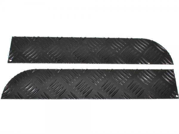 Bumper Tread Strip - Black [DDS LR135B] Primary Image