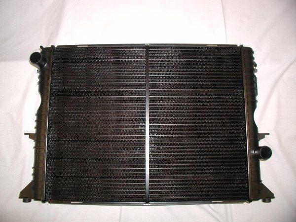 Radiator Assembly [EUROSPARE PCC001020] Primary Image