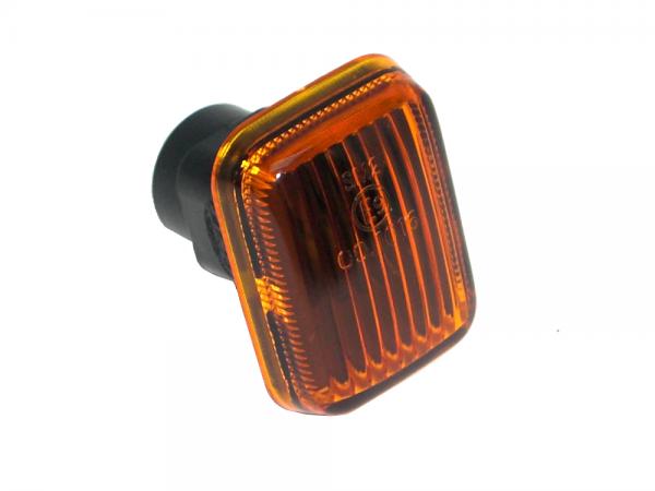 Side Repeater Light [BRITPART PRC9916] Primary Image