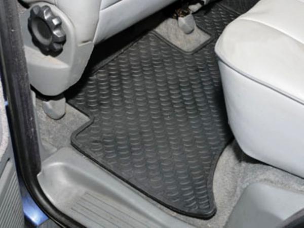 Floor Mat - Middle Row [BRITPART ZBS1316R]